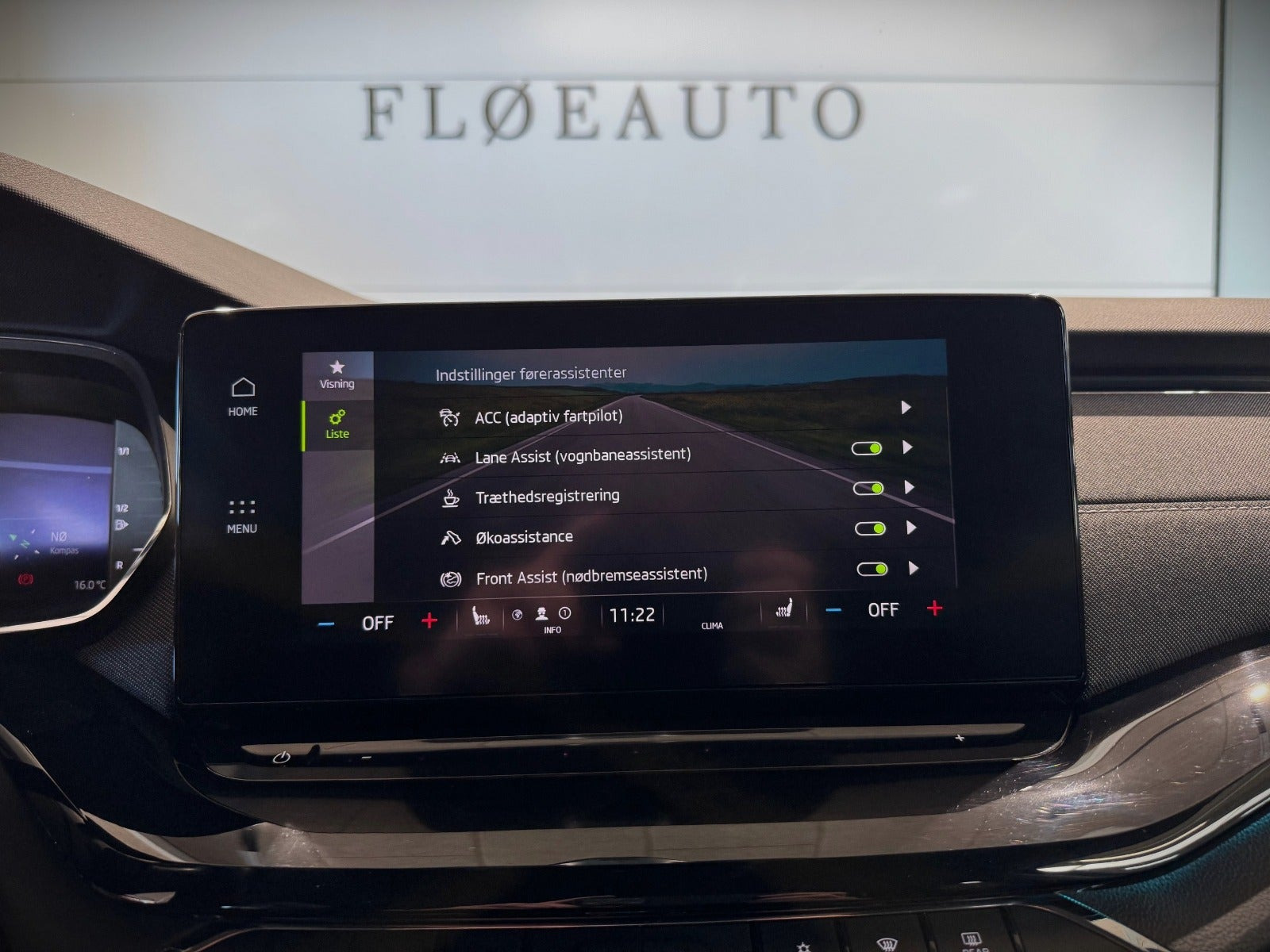 Blå Skoda Octavia fra 2021