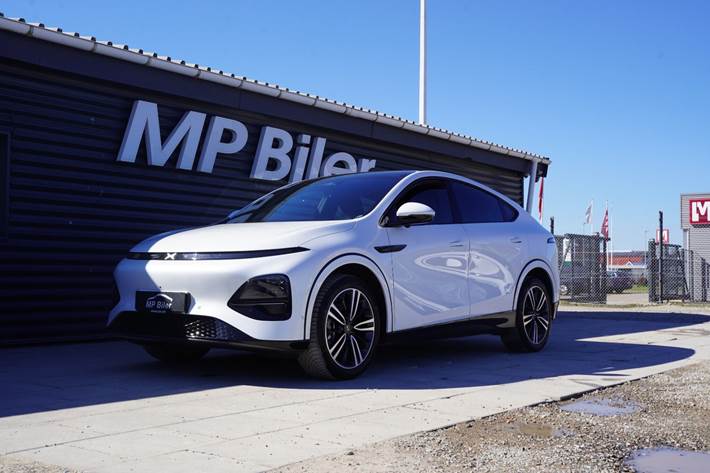 Hvid Xpeng G6 fra 2025