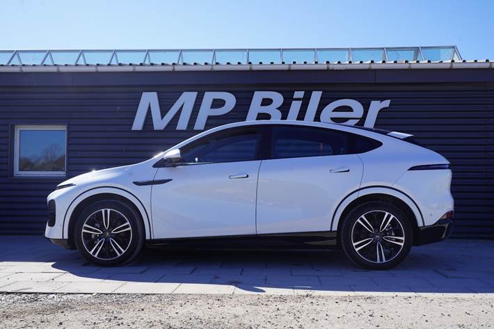 Hvid Xpeng G6 fra 2025