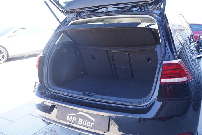 Sort VW Golf VII fra 2019