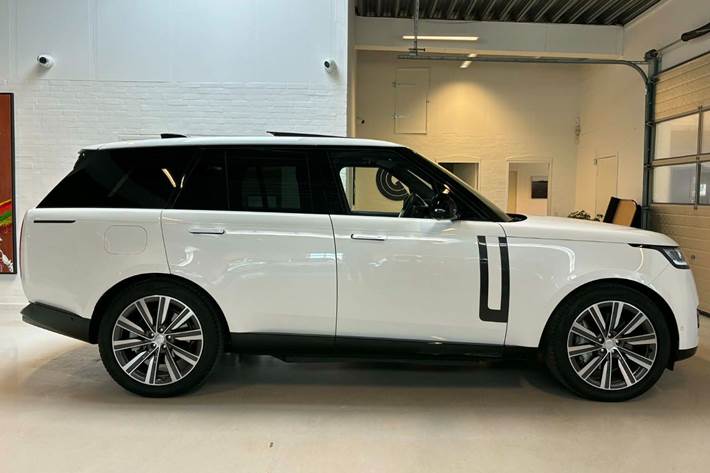 Hvid Land Rover Range Rover fra 2023