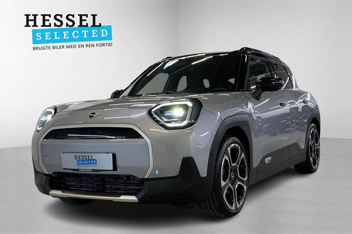 Sølv Mini Aceman E fra 2025 set udefra