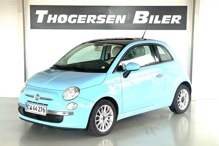 Blå Fiat 500 fra 2010