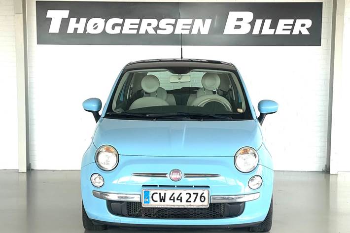 Blå Fiat 500 fra 2010