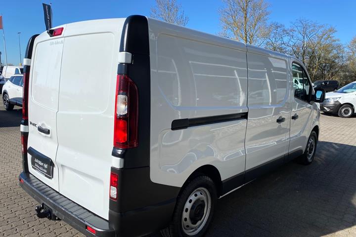 Hvid Renault Trafic T29 fra 2021
