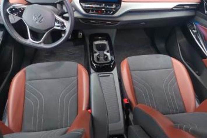 Hvid VW ID.4 fra 2023