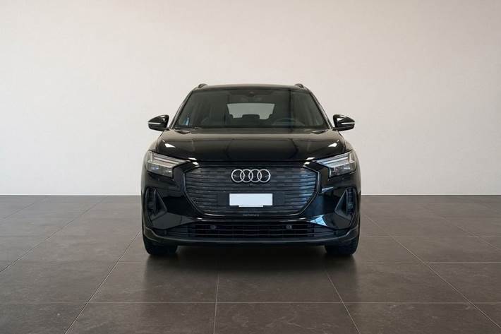 Sort Audi Q4 fra 2024