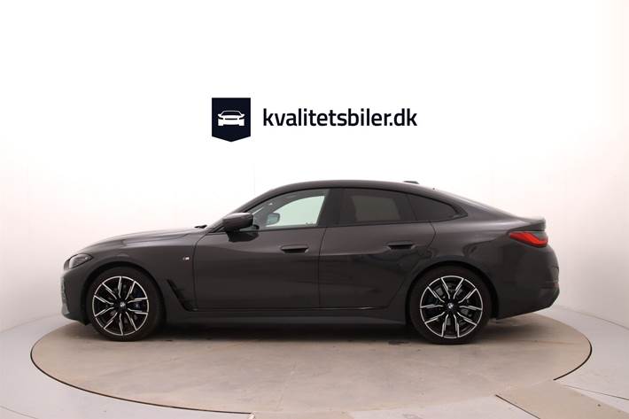 Grå BMW i4 fra 2022