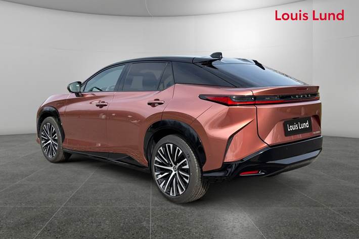 Sort Lexus RZ fra 2025