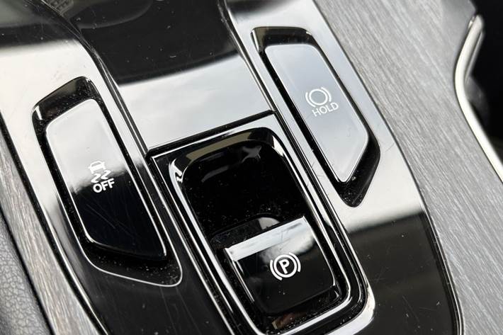 Sort Lexus RZ fra 2025