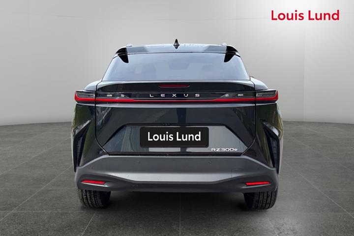 Sort Lexus RZ fra 2025
