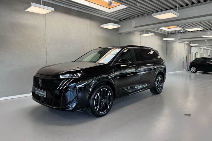 Sort Peugeot e-5008 fra 2025