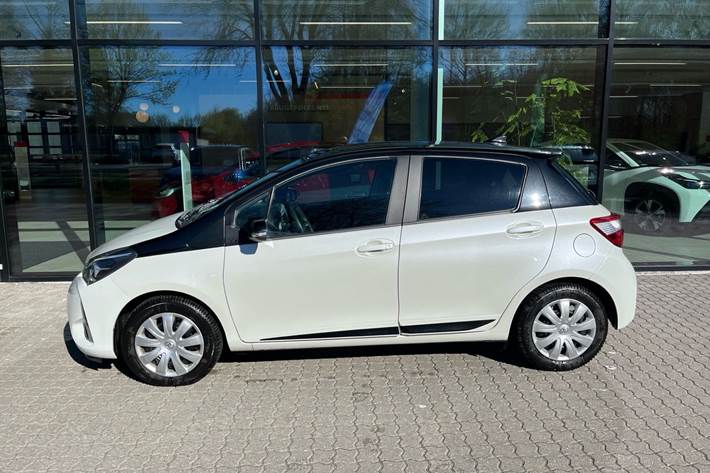 undefined Toyota Yaris fra 2019