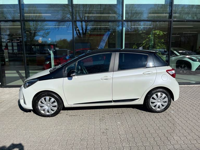 Toyota Yaris 1,5 VVT-I T3 Premiumpakke 111HK 5d 6g