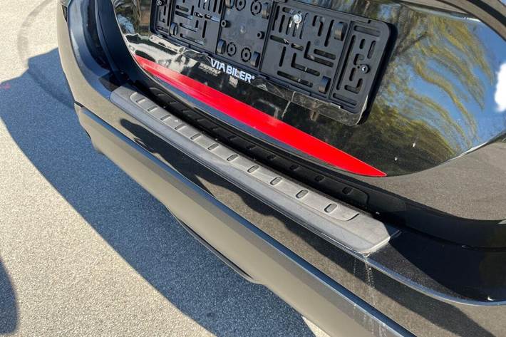 Sort Toyota Yaris fra 2021