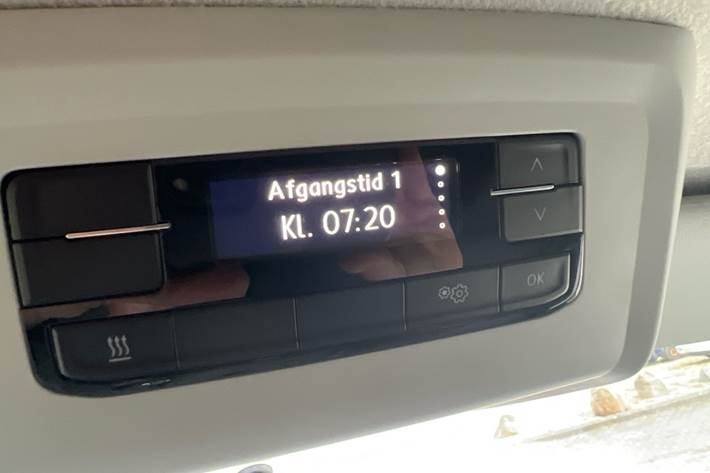 Hvid VW Transporter fra 2023