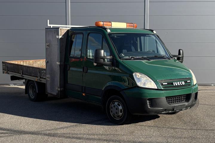 Grøn Iveco Daily fra 2008