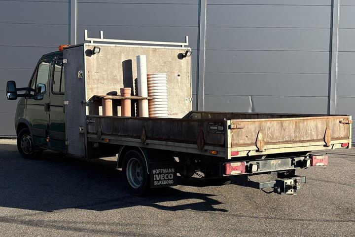 Grøn Iveco Daily fra 2008