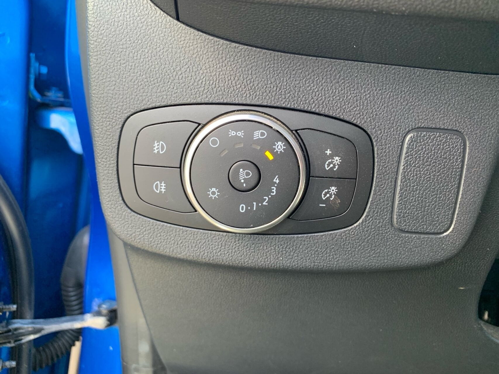 Blå Ford Puma fra 2021