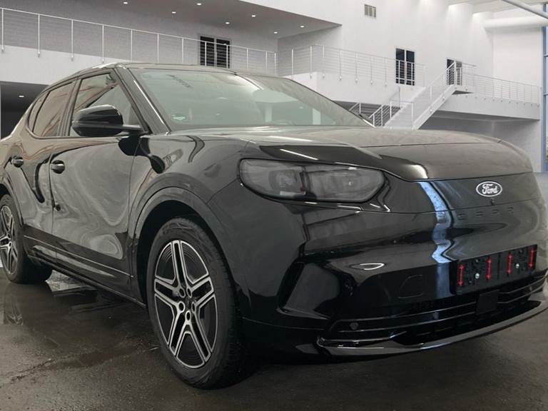 Ford Capri 77 Premium Extended Range