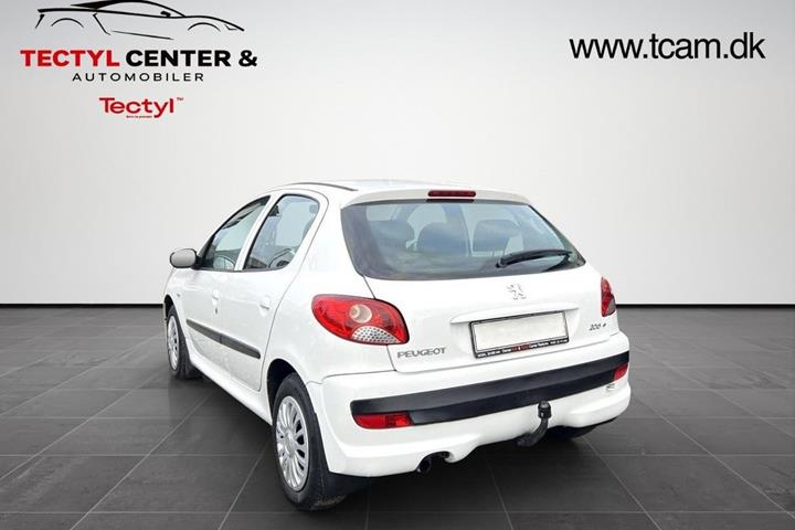 Hvid Peugeot 206+ fra 2012