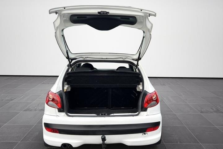 Hvid Peugeot 206+ fra 2012
