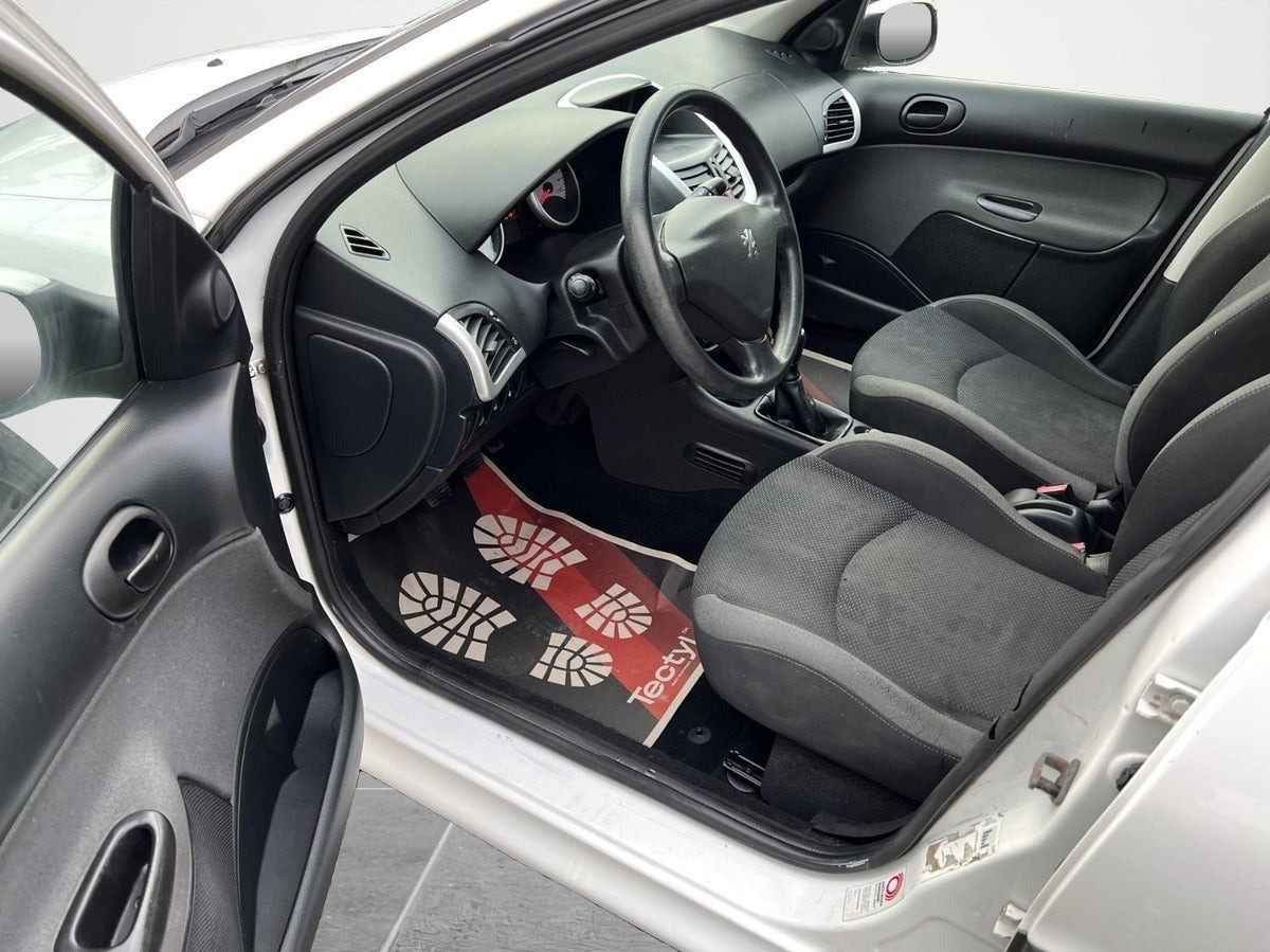Hvid Peugeot 206+ fra 2012