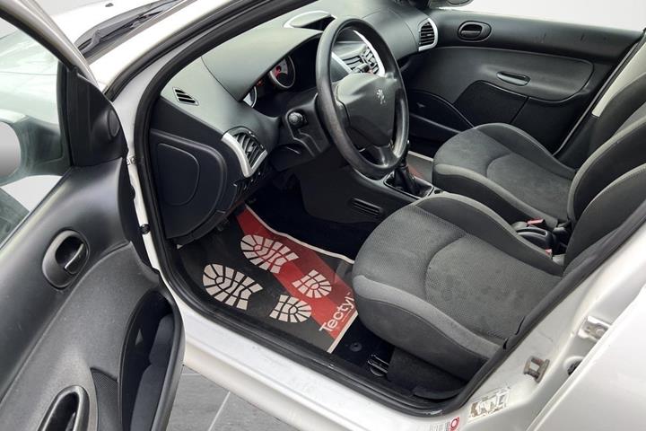 Hvid Peugeot 206+ fra 2012