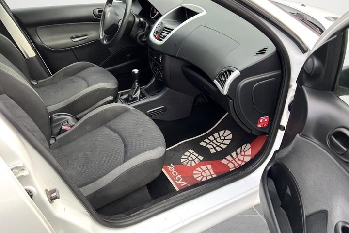 Hvid Peugeot 206+ fra 2012