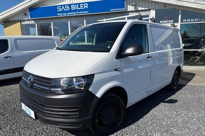 Sort VW Transporter fra 2018