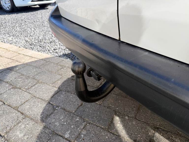 VW Transporter 2,0 TDi 102 Kassevogn kort