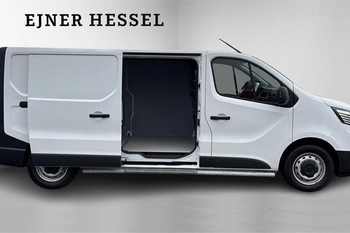 Hvid Renault Trafic fra 2025