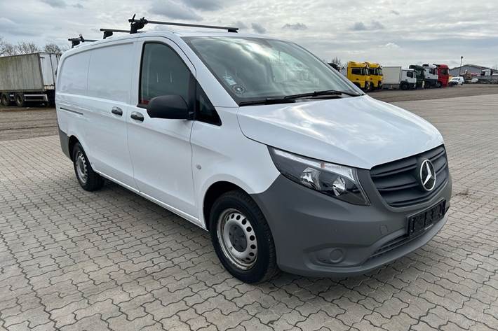 Hvid Mercedes Vito 114 fra 2020