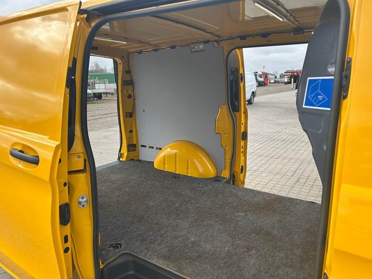 Mercedes Vito 114 2,0 CDi Kassevogn aut. L RWD