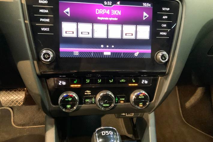 Hvid Skoda Octavia fra 2019