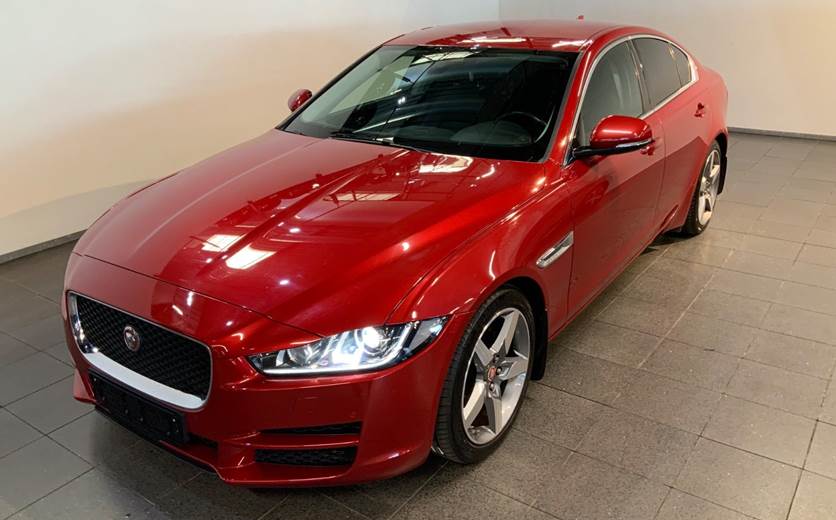 Jaguar XE