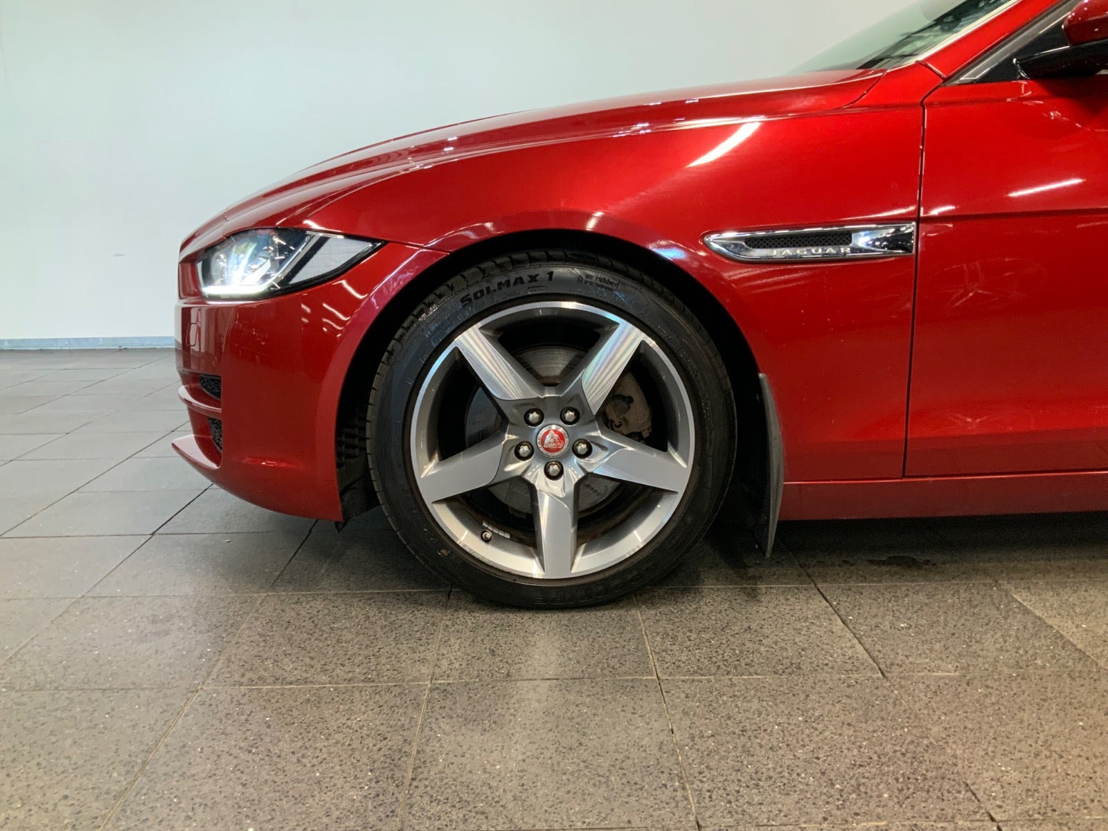 Jaguar XE