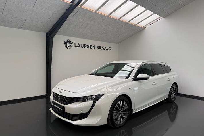Hvid Peugeot 508 fra 2021