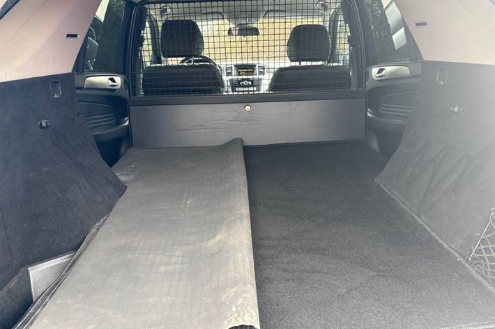 Sort Mercedes ML350 fra 2013