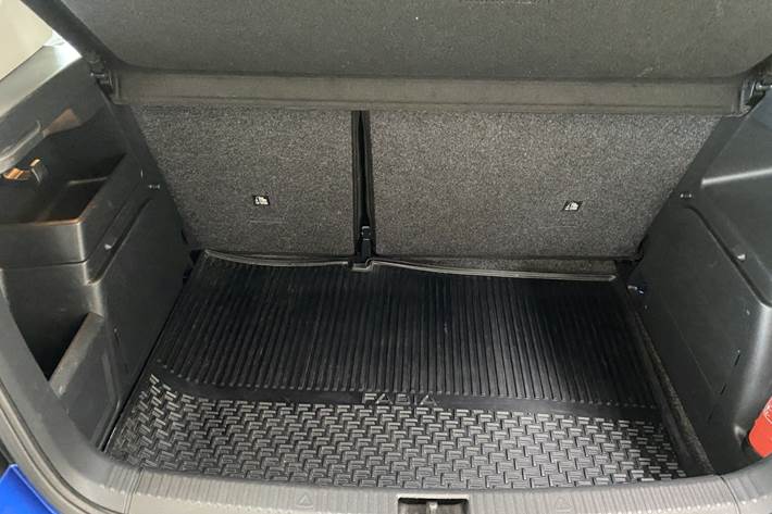 Blå Skoda Fabia fra 2017