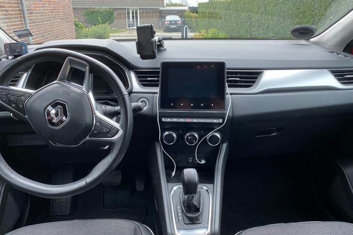 Rød Renault Captur fra 2022