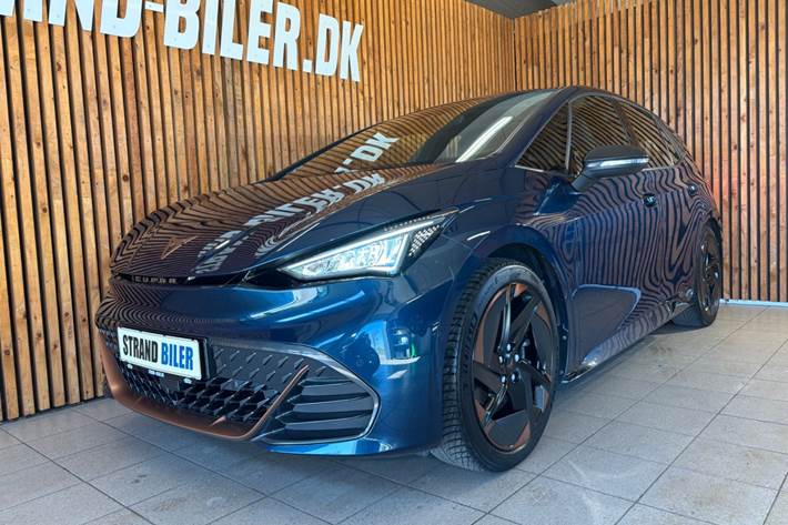 Blå Cupra Born fra 2023