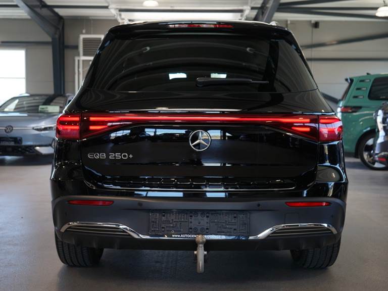 Mercedes EQB250+ AMG Line