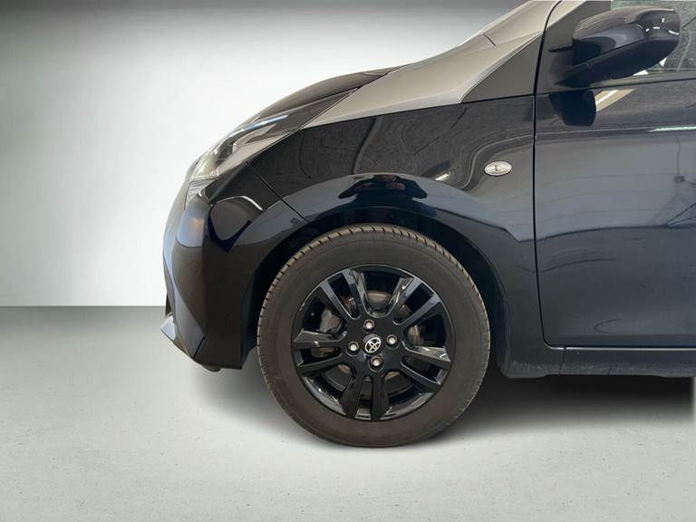 Toyota Aygo 1,0 VVT-i x-clusiv