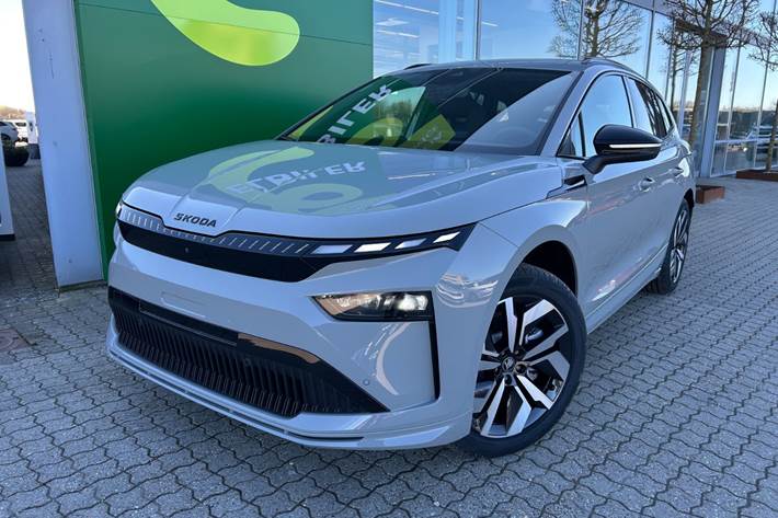 Grå Skoda Enyaq fra 2026 set udefra