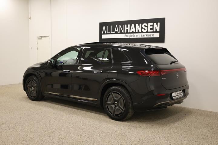 Sort Mercedes EQS450+ SUV fra 2023