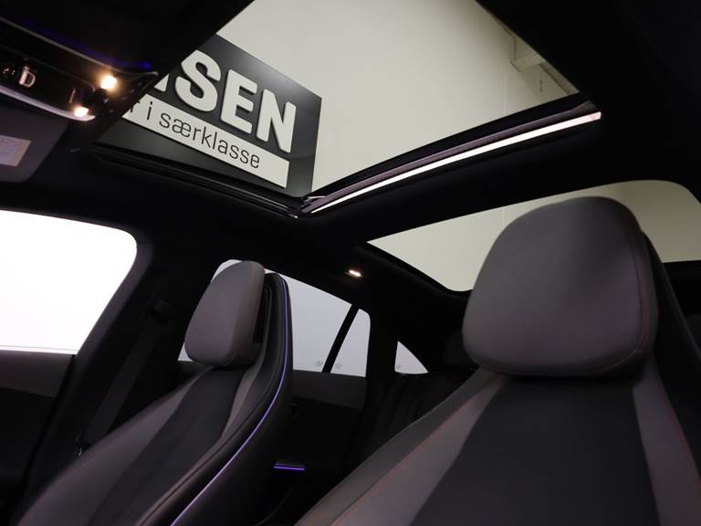 Mercedes EQE350 AMG Line