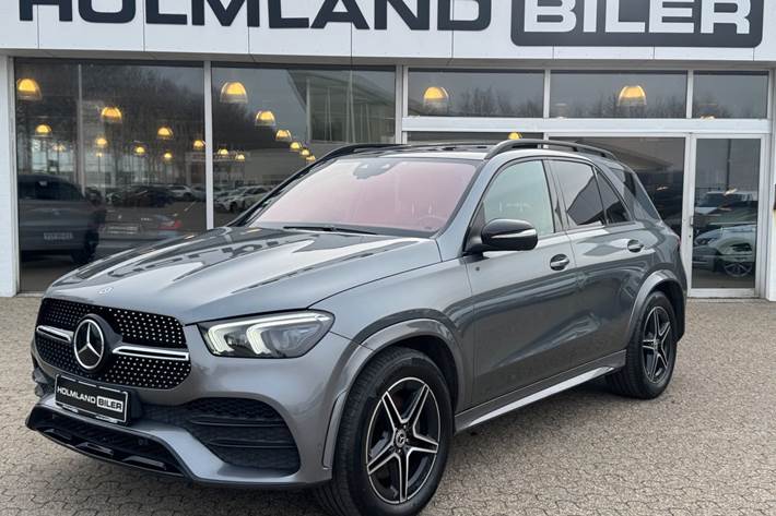 Grå Mercedes GLE400 d fra 2019