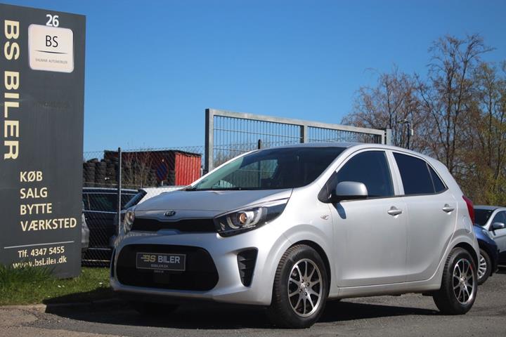 Sølv Kia Picanto fra 2018 set udefra