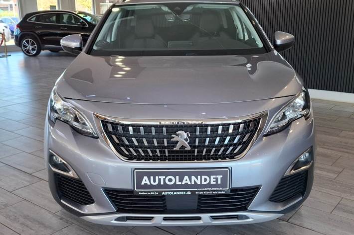 Sølv Peugeot 3008 fra 2020